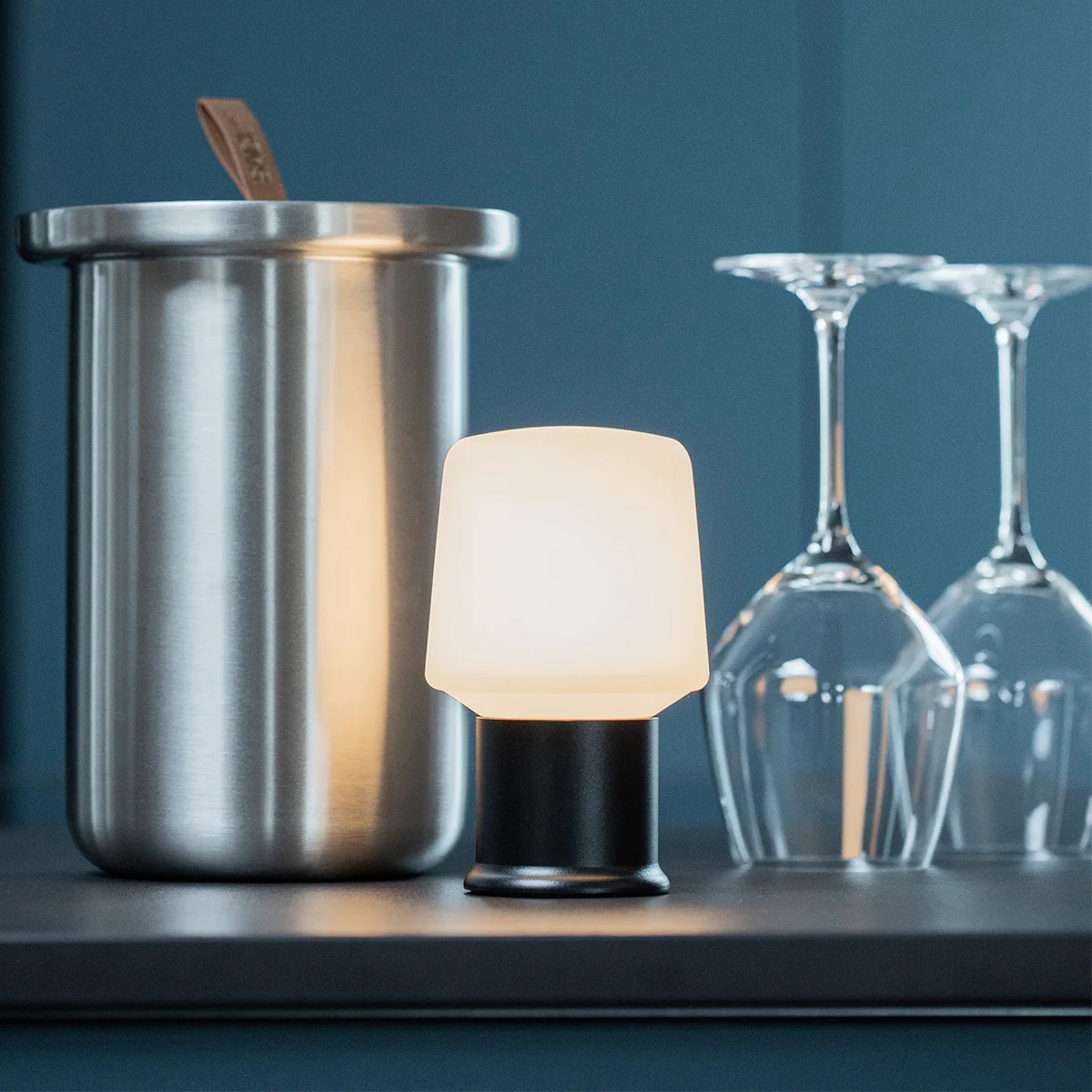 

Lamp intelligent + London - Black 8