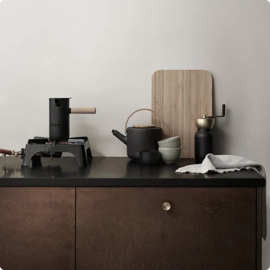 Theo Tekande 1,2 l, sort + Theo kop med coaster (4 stk) + Stelton brødpose,sort